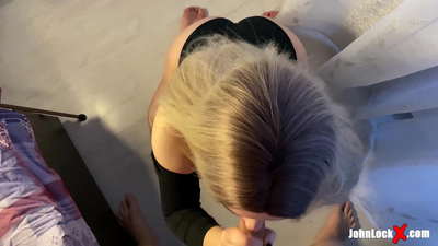 I-Redhead ifunxa uDick kunye ne-Fucking Up, ukufumana i-Cum kwi-esile yakhe